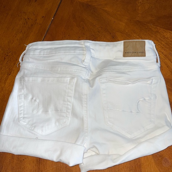 White American eagle jean shorts - Picture 2 of 4